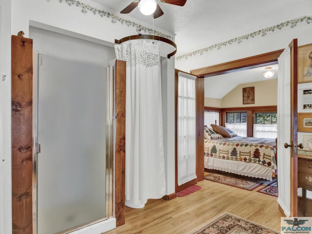 Robins Nest Bed & Breakfast Cody Eksteriør billede