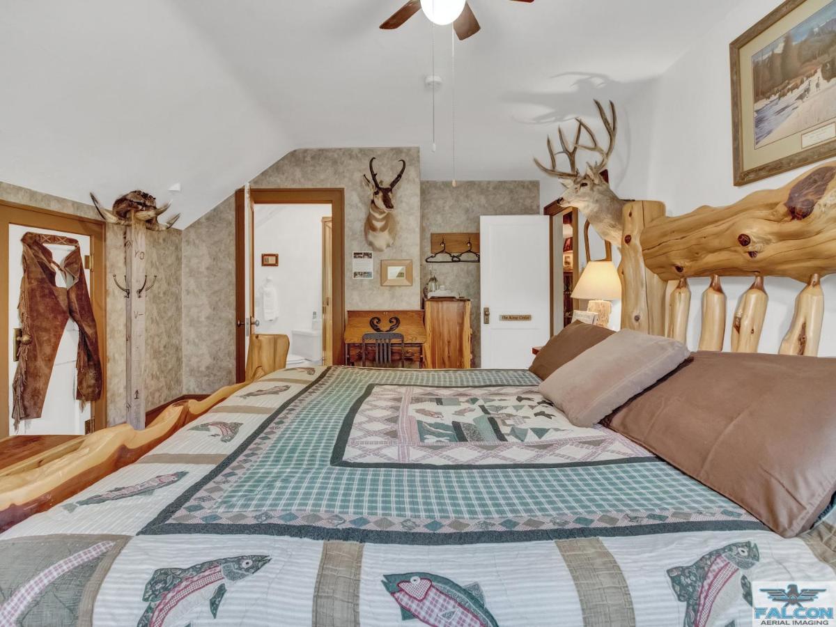 Robins Nest Bed & Breakfast Cody Eksteriør billede