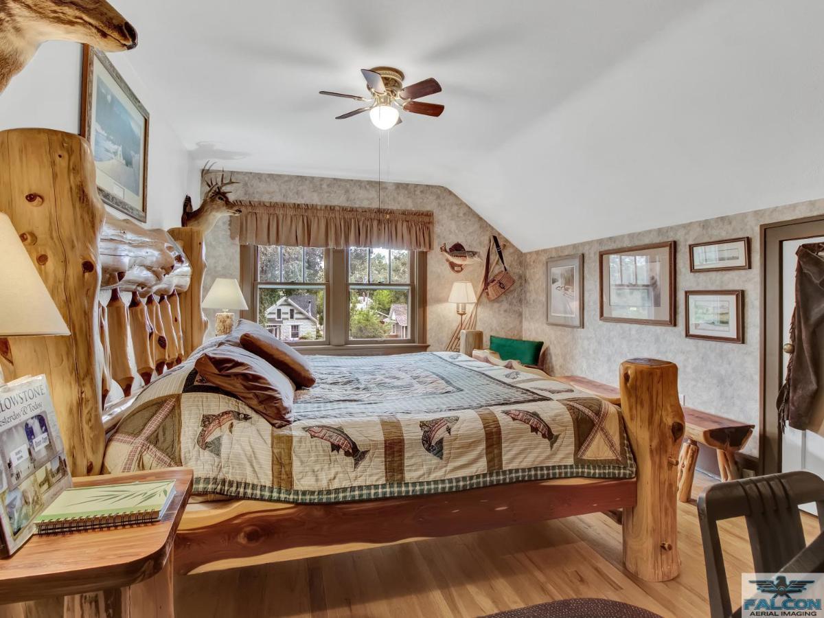 Robins Nest Bed & Breakfast Cody Eksteriør billede